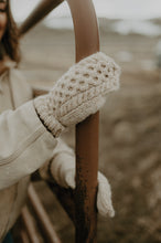 Load image into Gallery viewer, Issue 46: Autumn 2023