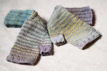 Load image into Gallery viewer, Tuuli Mitts Pattern