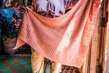 Load image into Gallery viewer, Rookwood Shawl