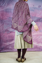 Load image into Gallery viewer, Stellate Shawl