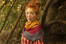 Load image into Gallery viewer, Firewood Shawl by Caitlin Ffrench, Pom Pom Quarterly Issue 5 (Summer 2014)
